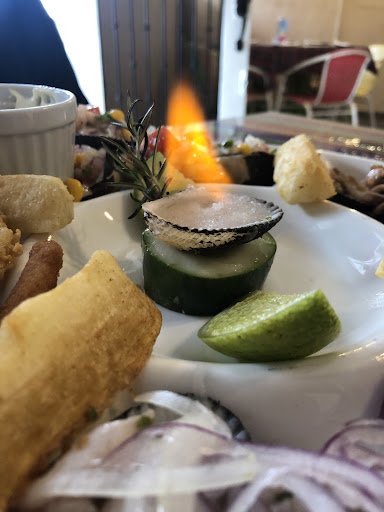 Restaurante De Mariscos La Cueva del Pitufo